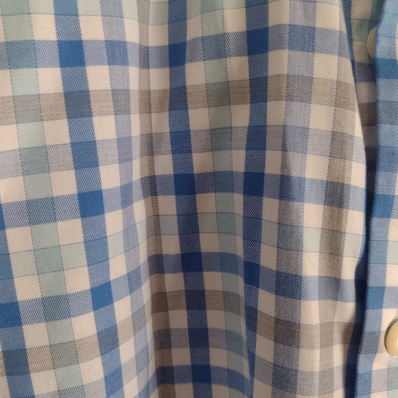 3 Peter Millar's button ups - Picture 5 of 7